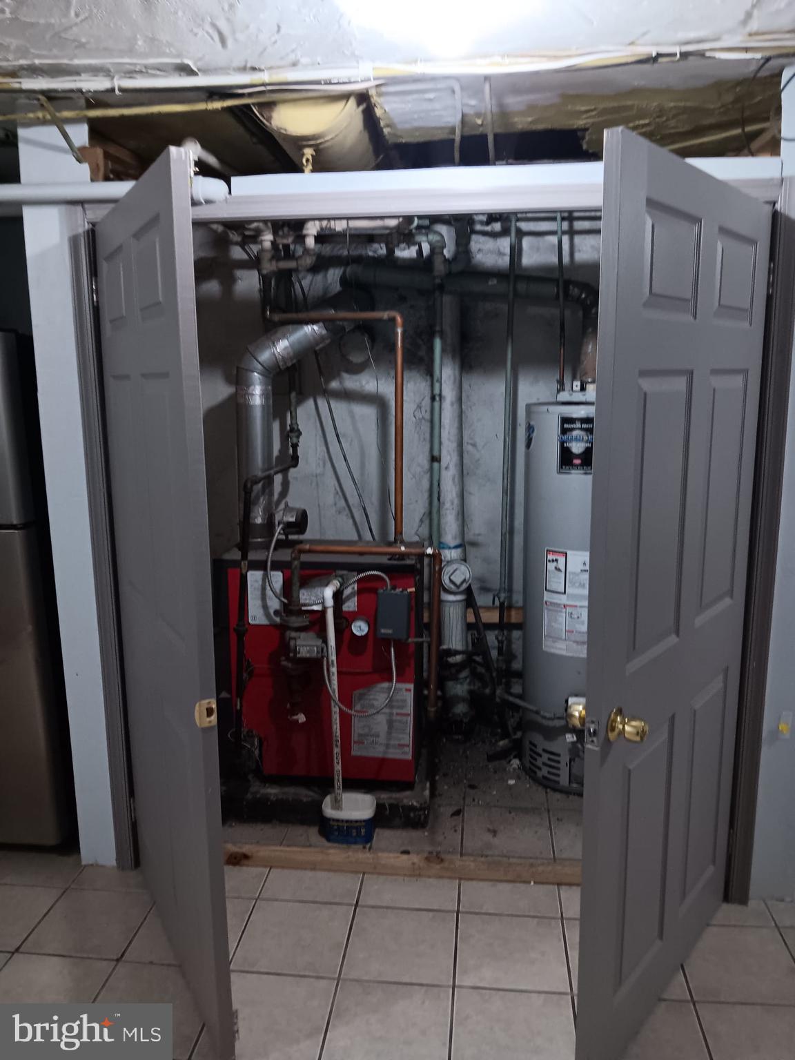 LAWNCREST - Residential