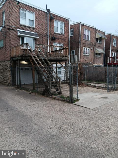 LAWNCREST - Residential