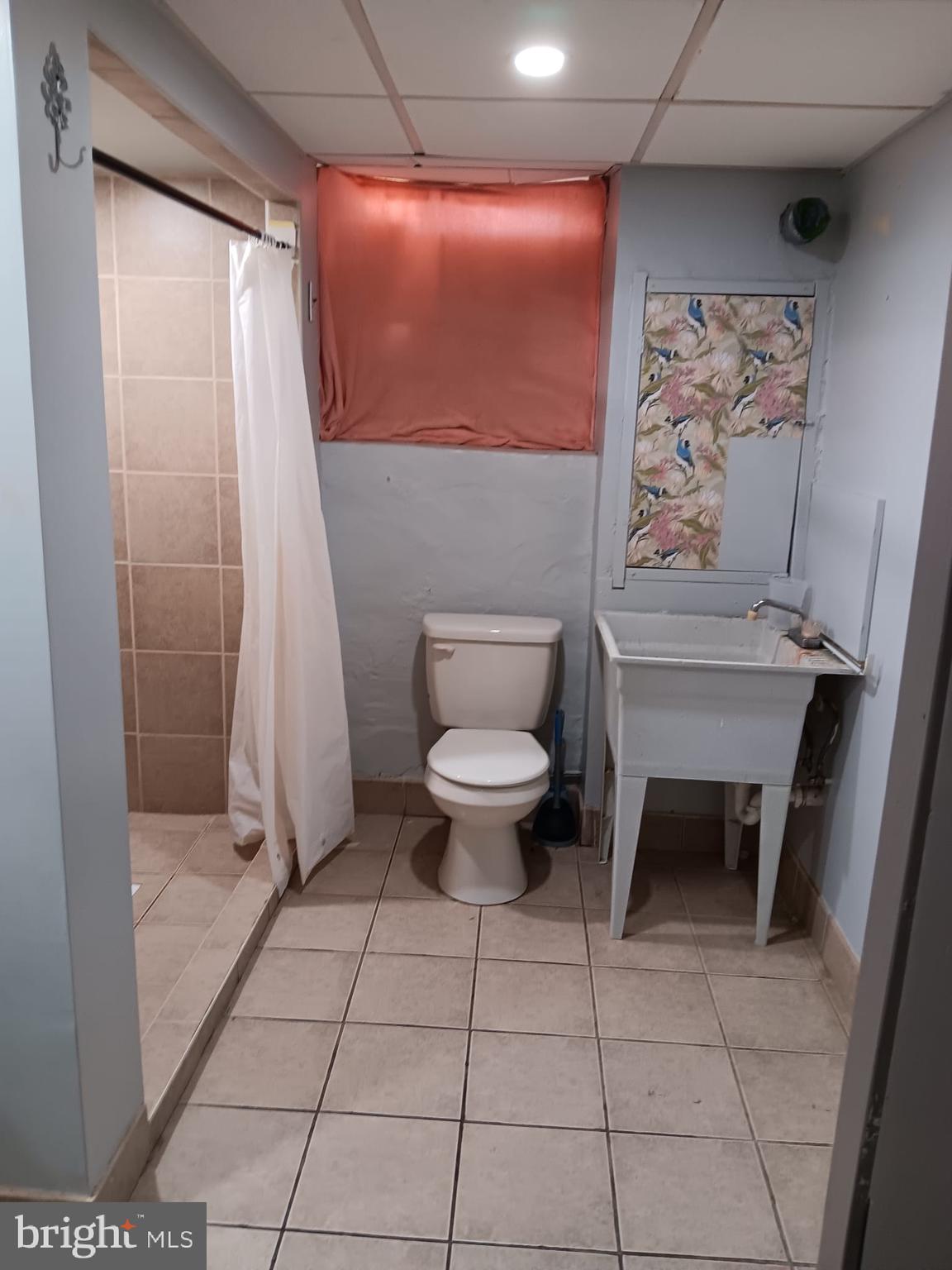 LAWNCREST - Residential