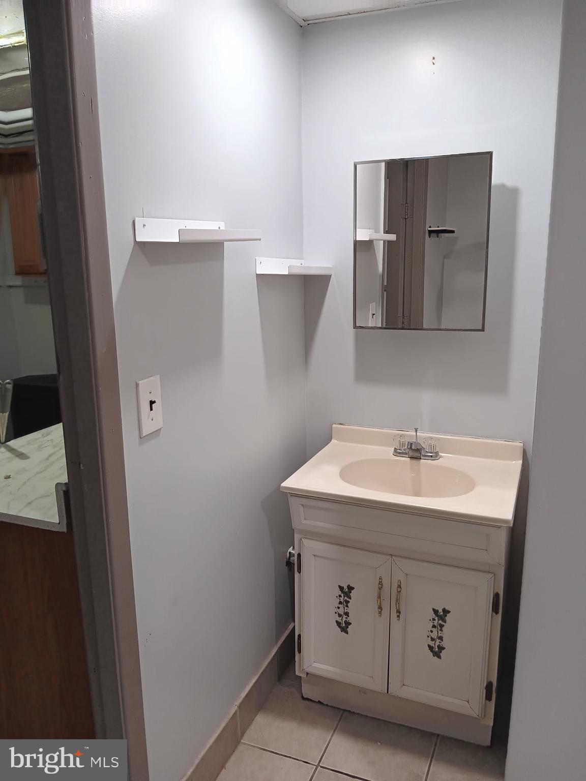 LAWNCREST - Residential