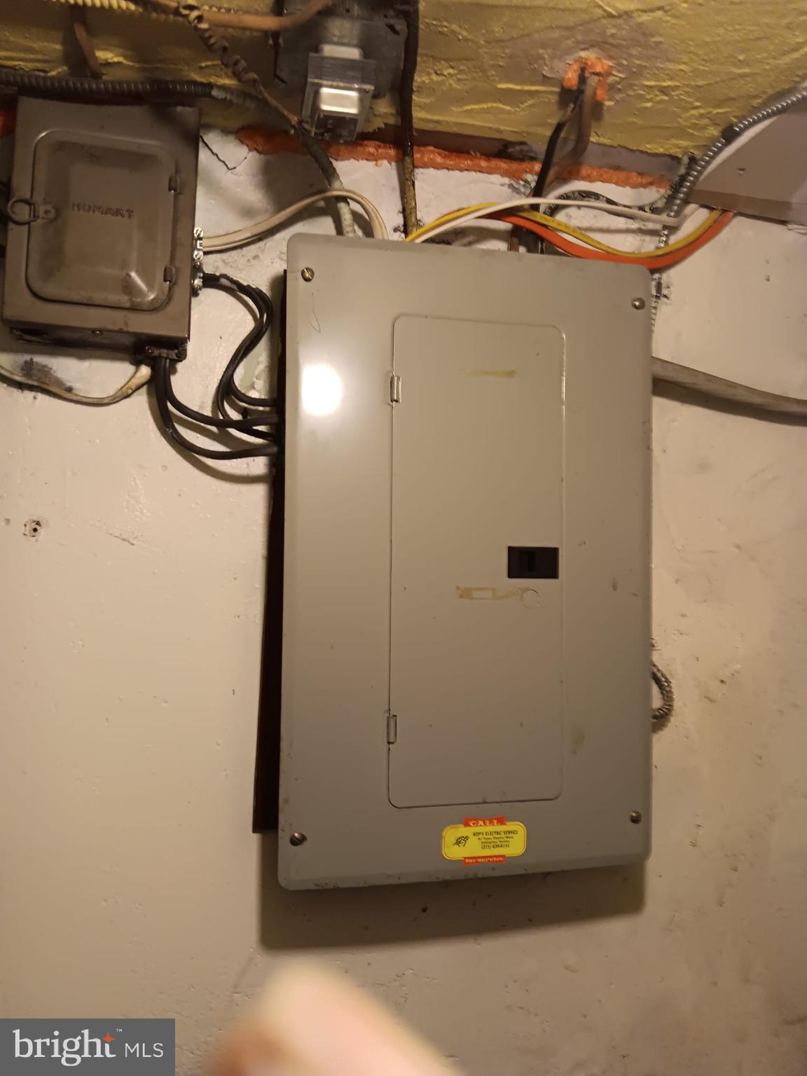 LAWNCREST - Residential