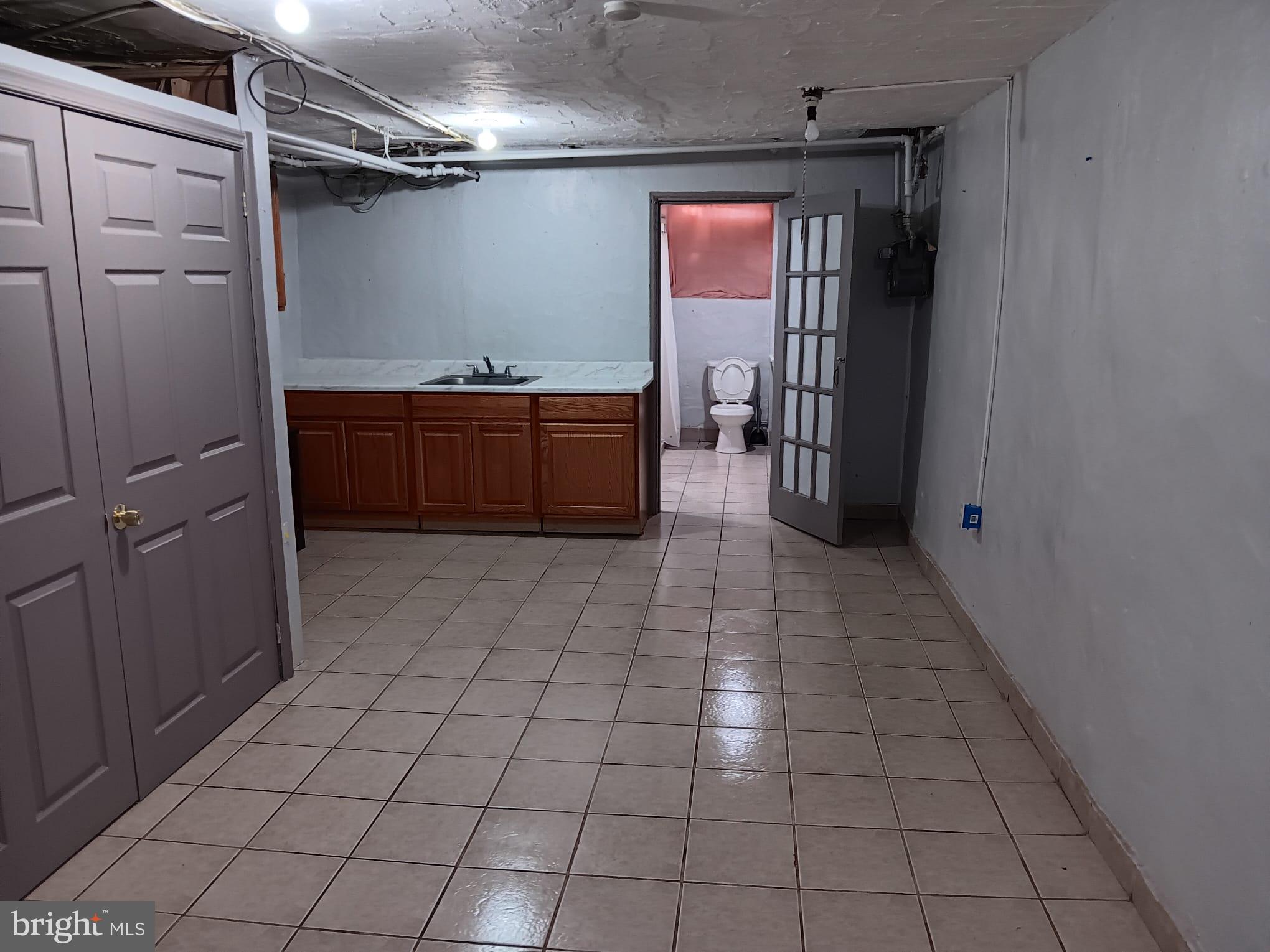 LAWNCREST - Residential