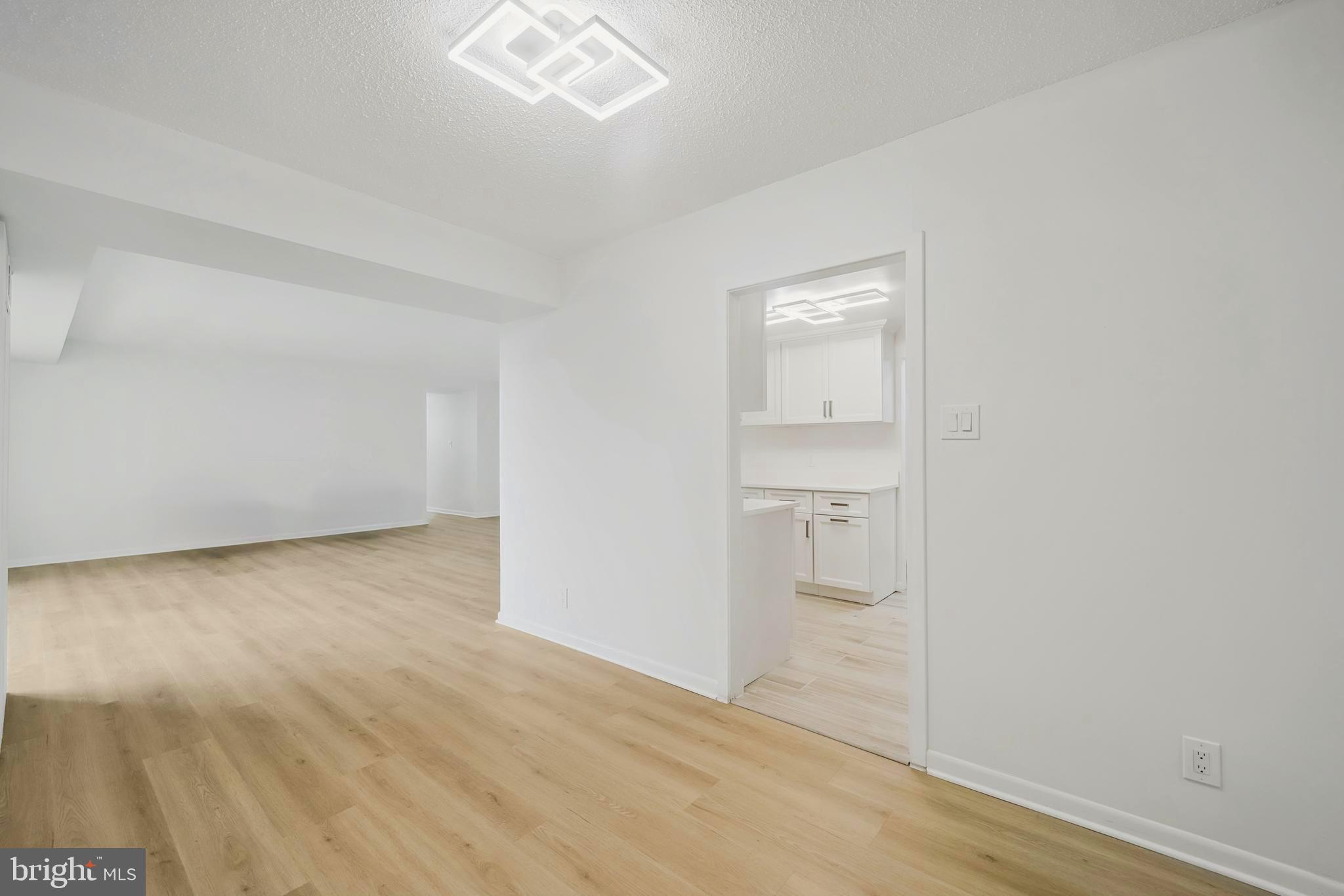 FRIENDSHIP HEIGHTS - Residential