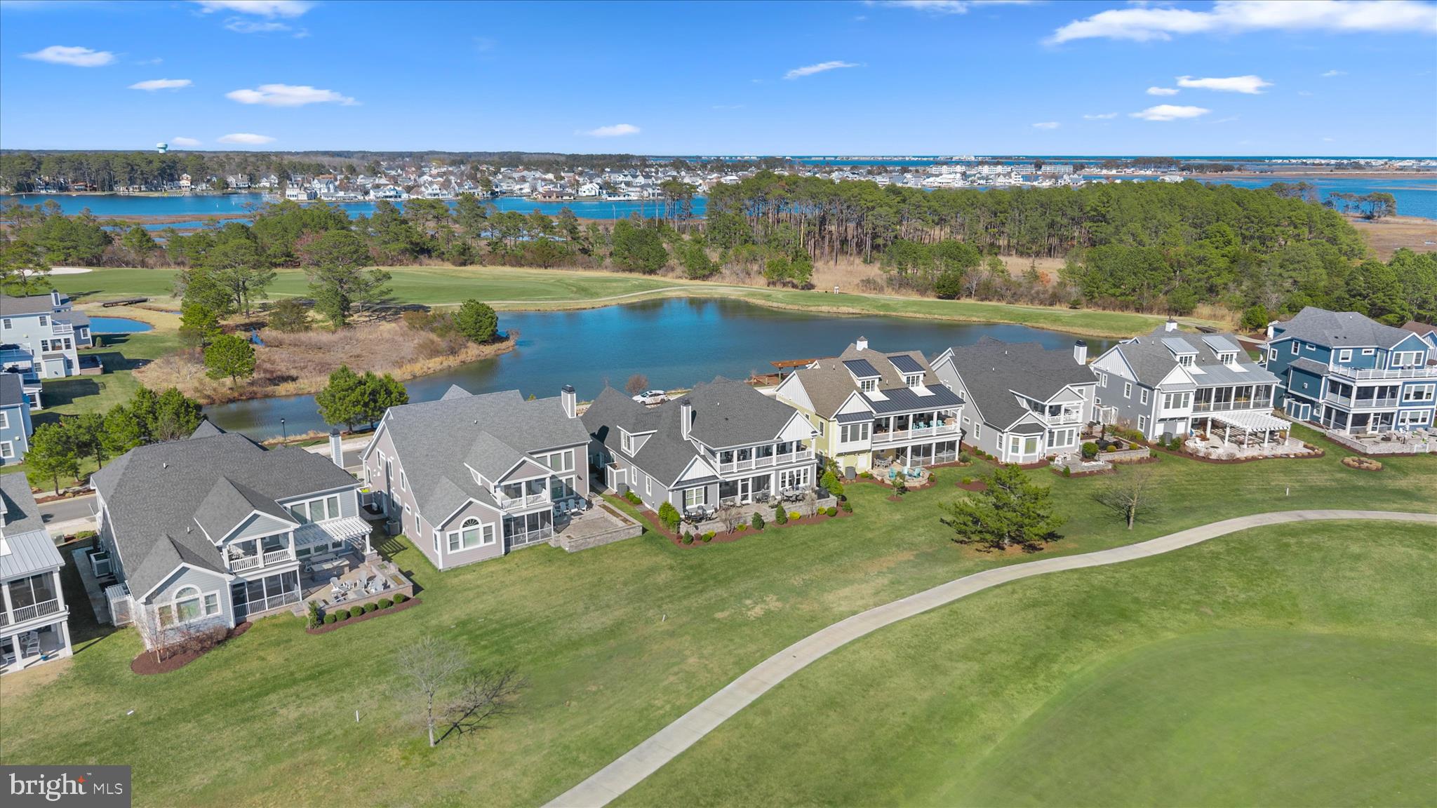 BAYSIDE - Residential