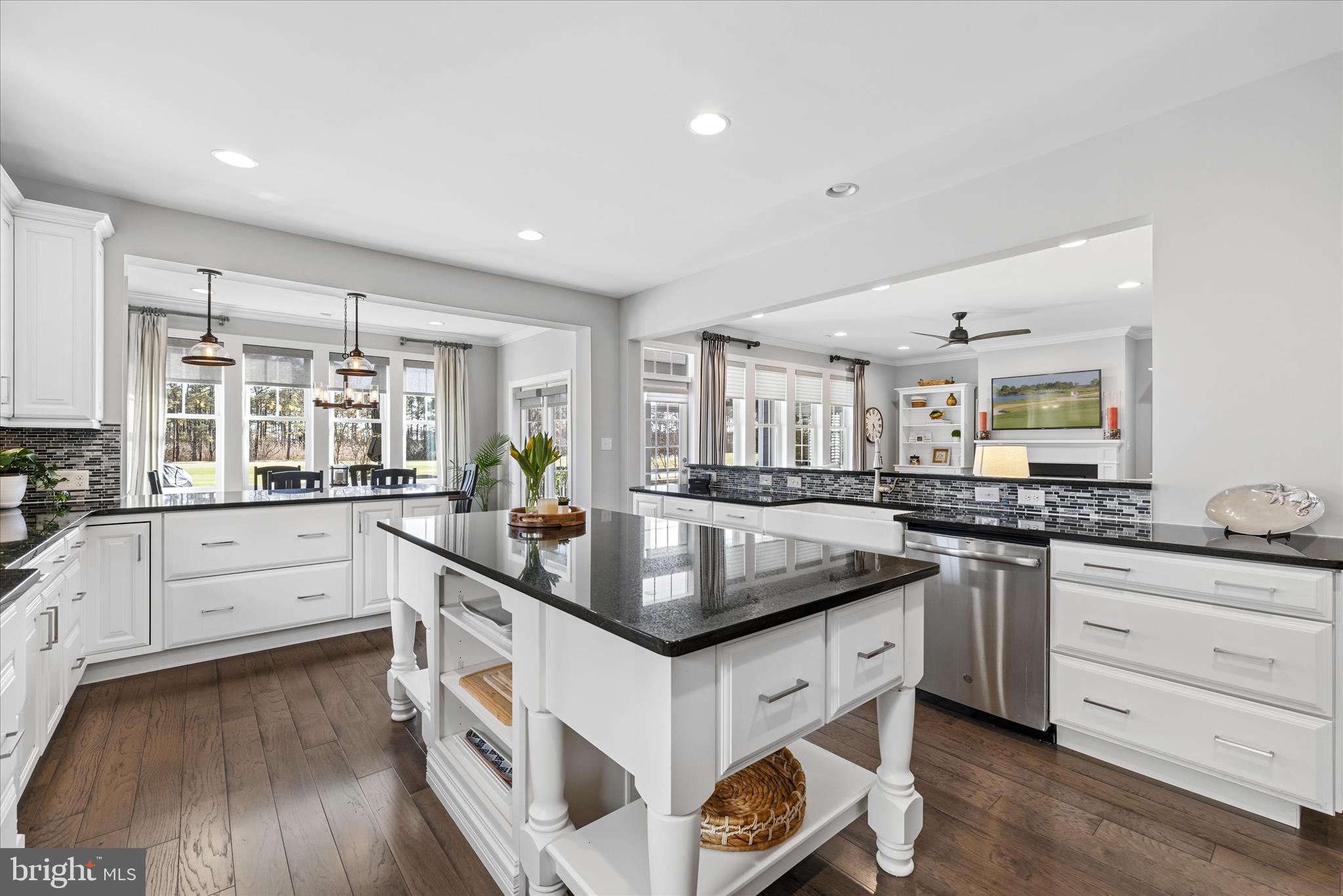 BAYSIDE - Residential