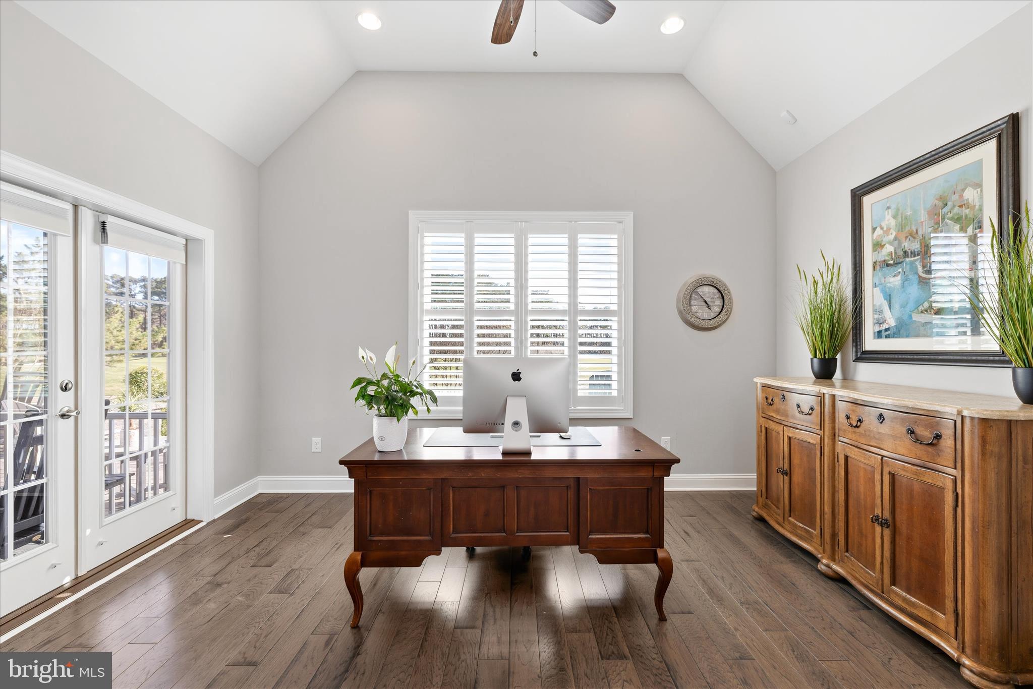 BAYSIDE - Residential