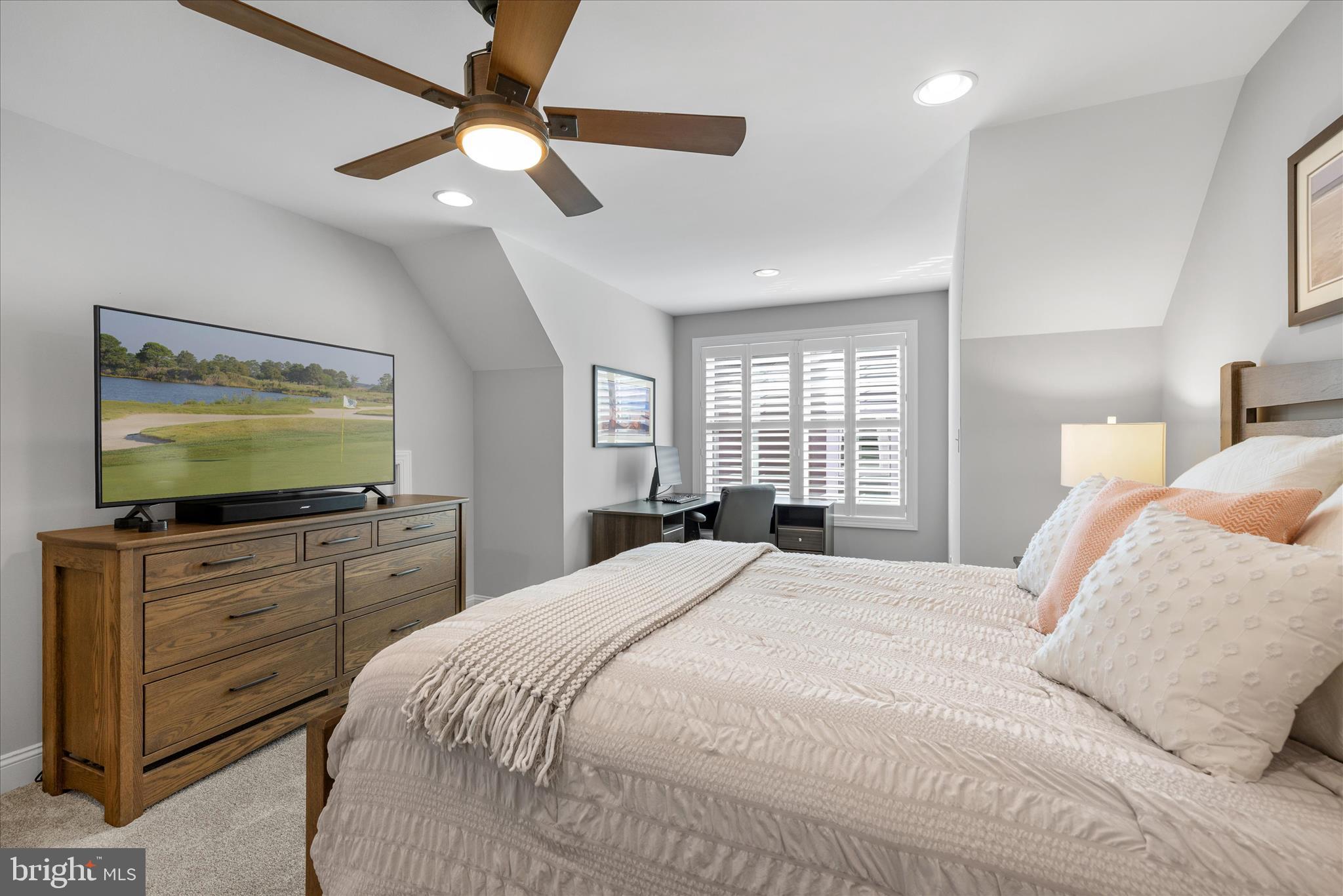 BAYSIDE - Residential