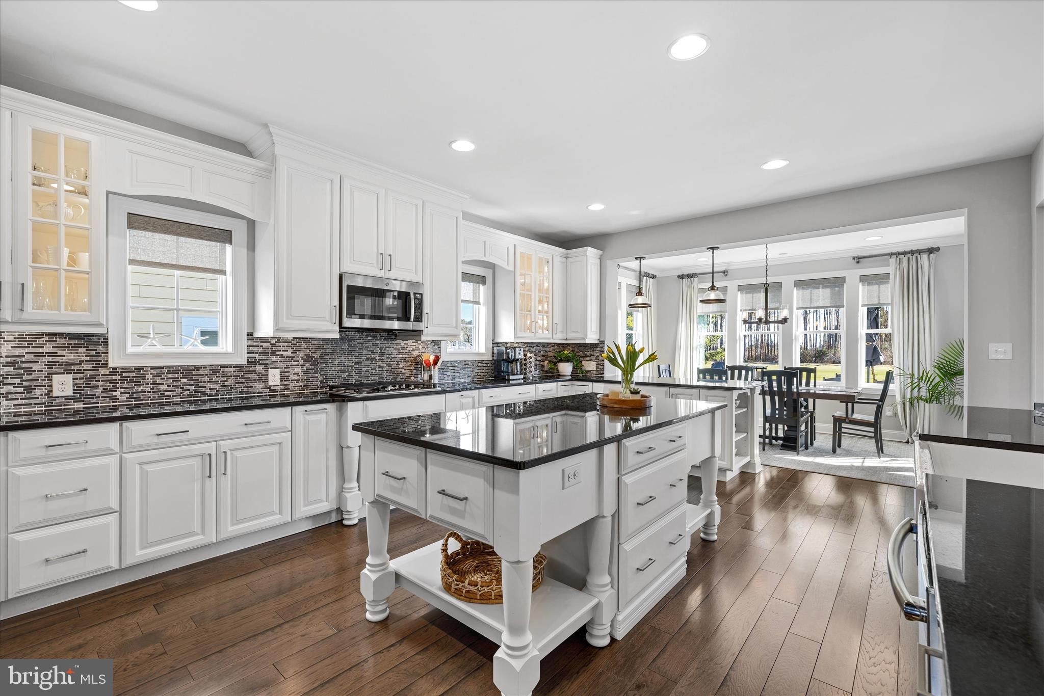 BAYSIDE - Residential