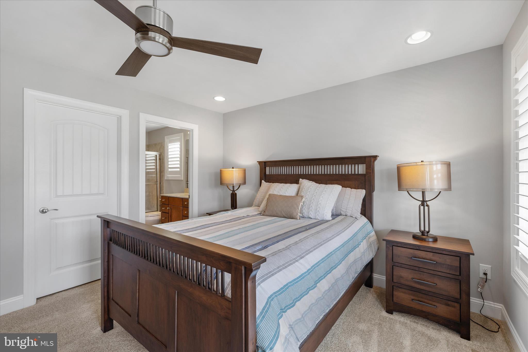 BAYSIDE - Residential