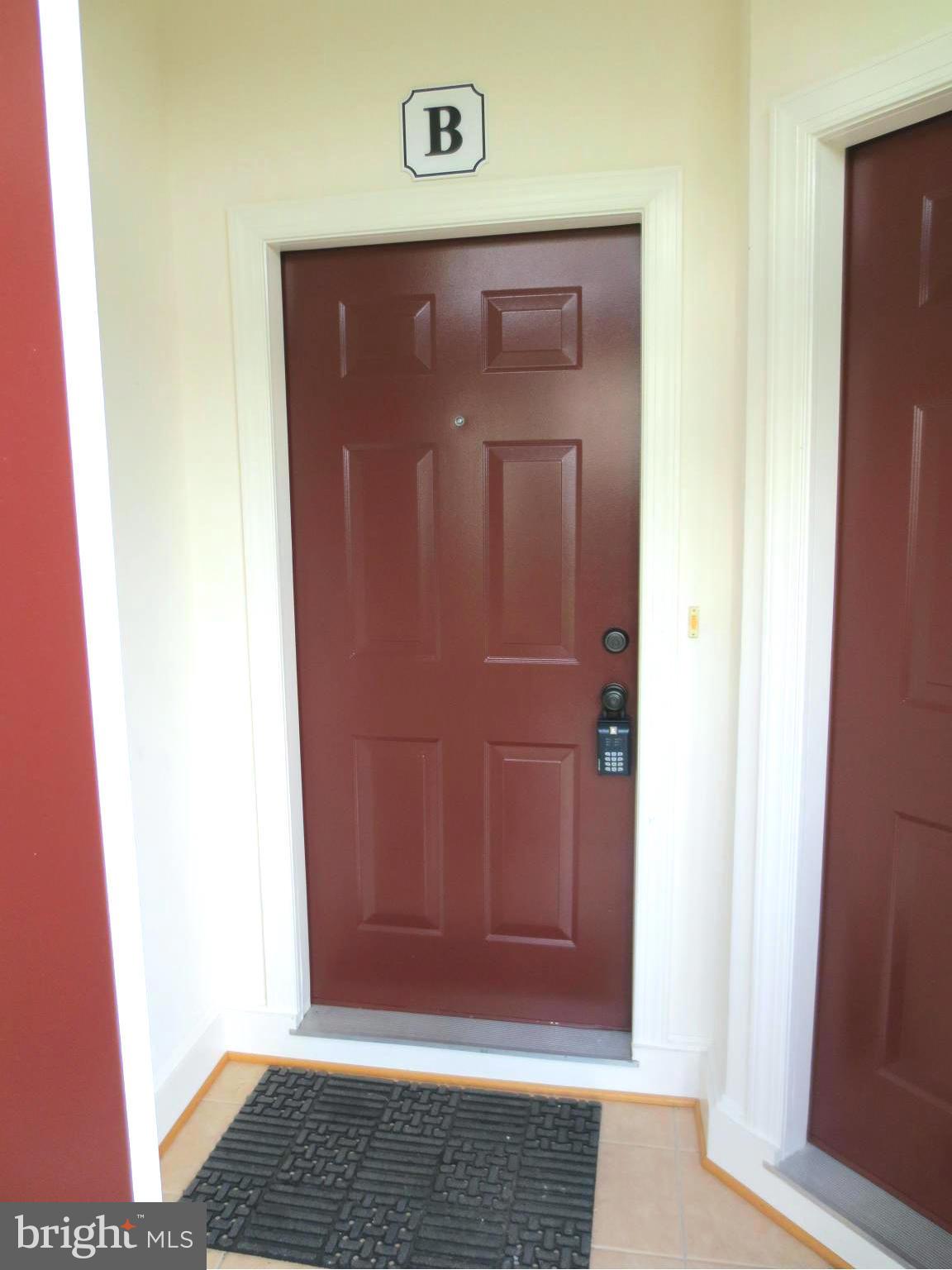 RESIDENCES AT SULLIVAN - Residential Lease