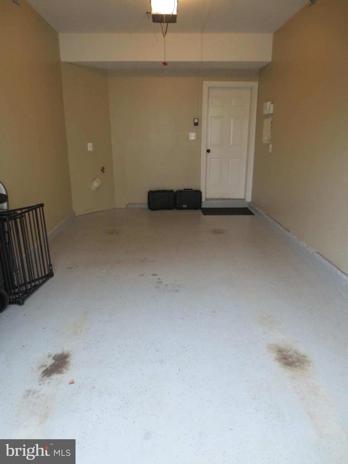 RESIDENCES AT SULLIVAN - Residential Lease