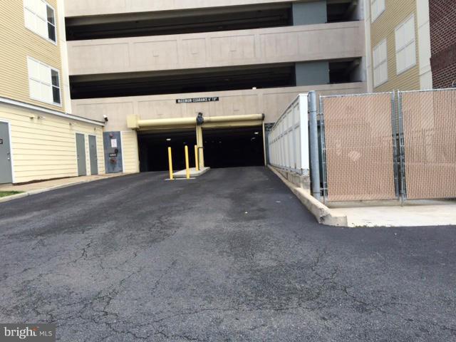 RESIDENCES AT SULLIVAN - Residential Lease