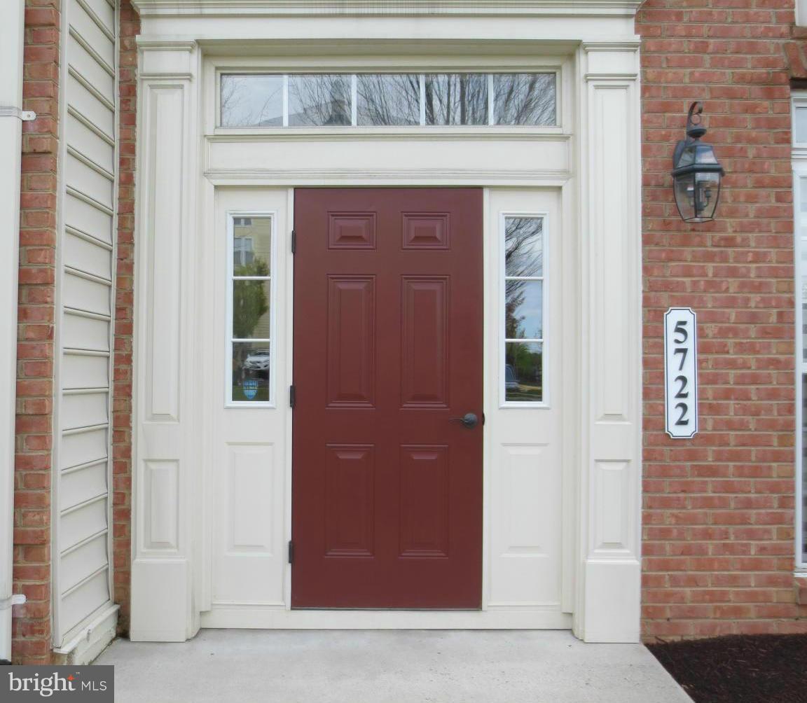 RESIDENCES AT SULLIVAN - Residential Lease