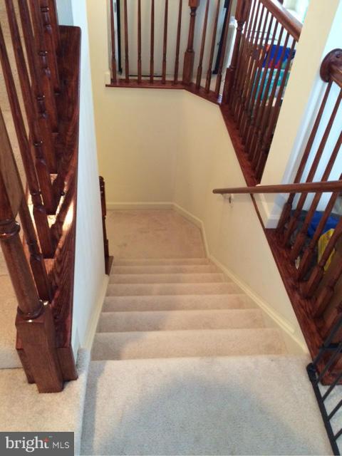 RESIDENCES AT SULLIVAN - Residential Lease