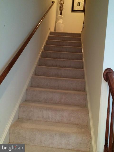 RESIDENCES AT SULLIVAN - Residential Lease