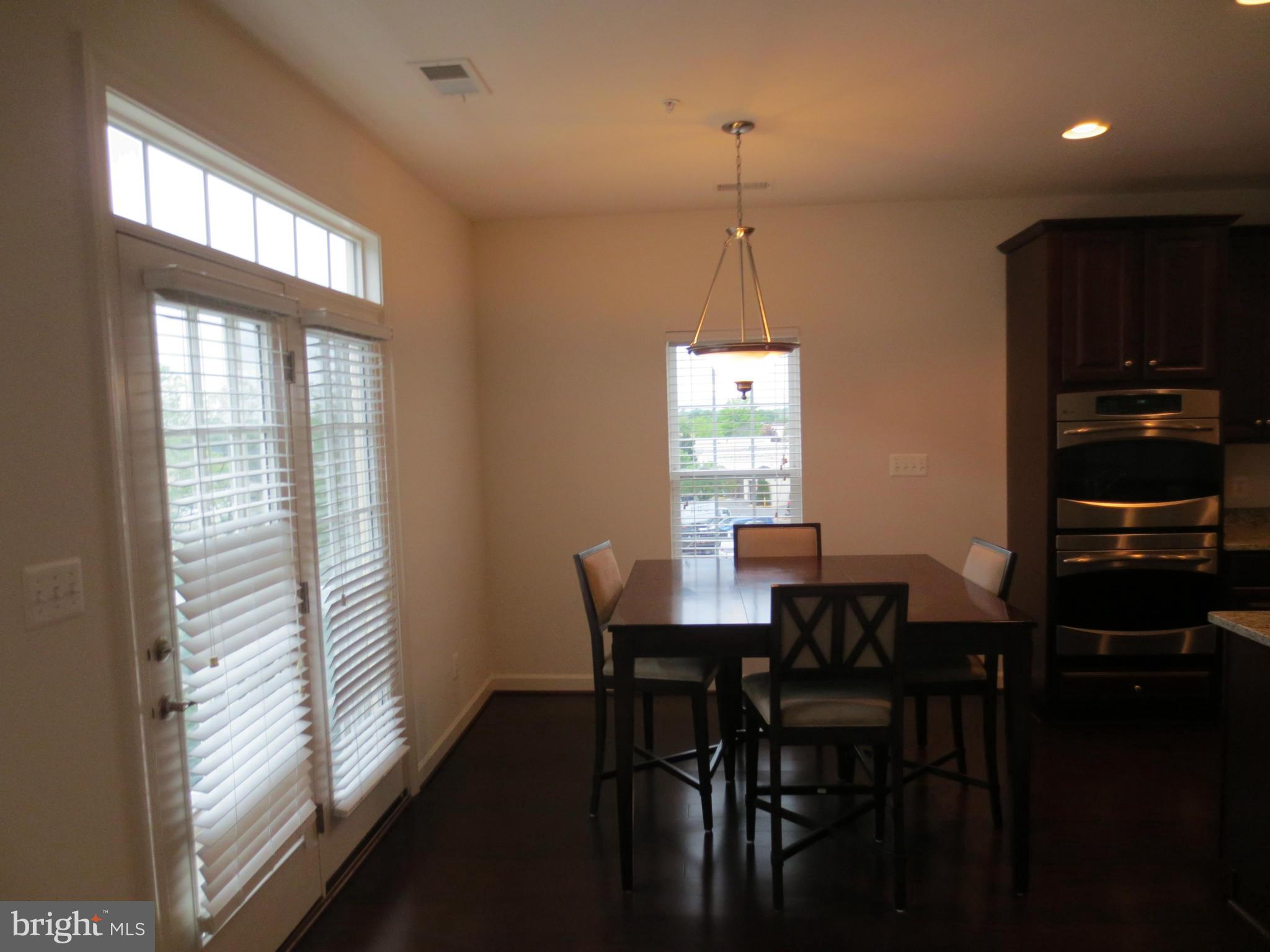 RESIDENCES AT SULLIVAN - Residential Lease