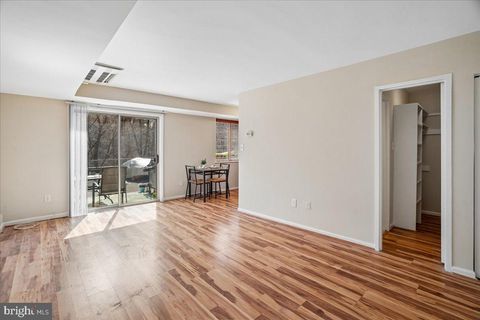 Photo of 2710 Macomb Street NW #111, WASHINGTON, DC 20008 (MLS # DCDC2252894)