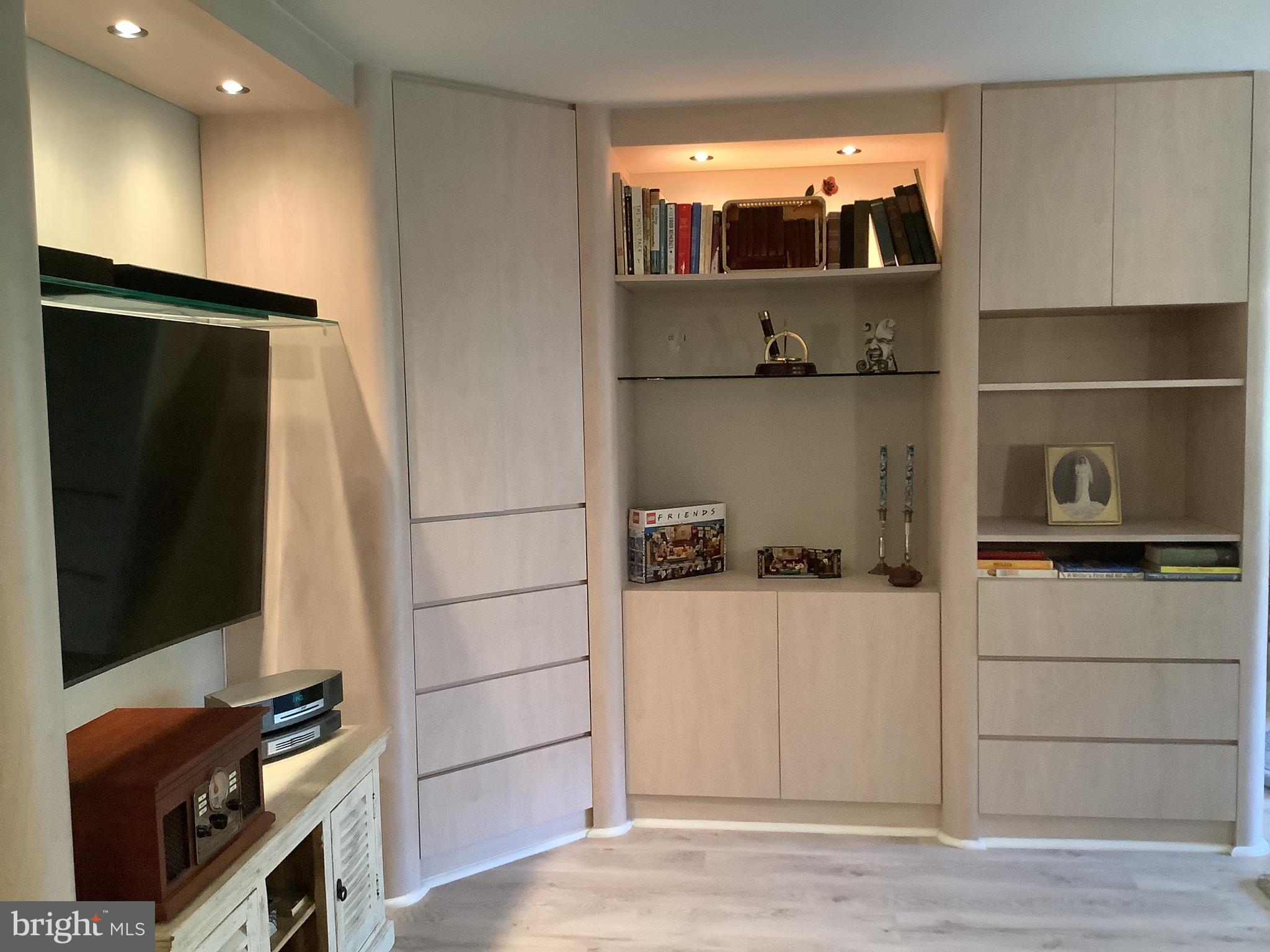 KREWSTOWN - Residential