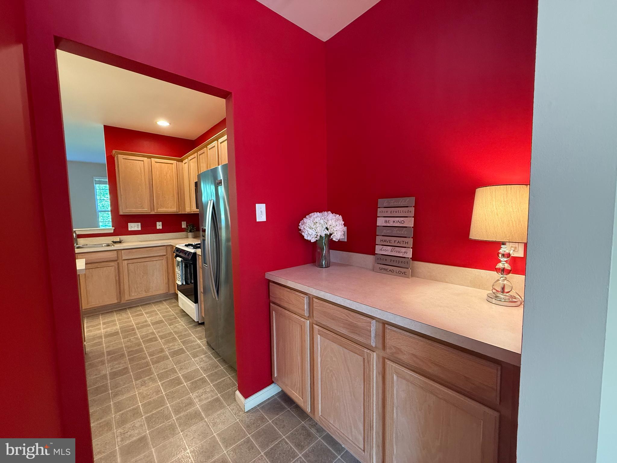 CHARLESTOWN OAKS - Residential Lease