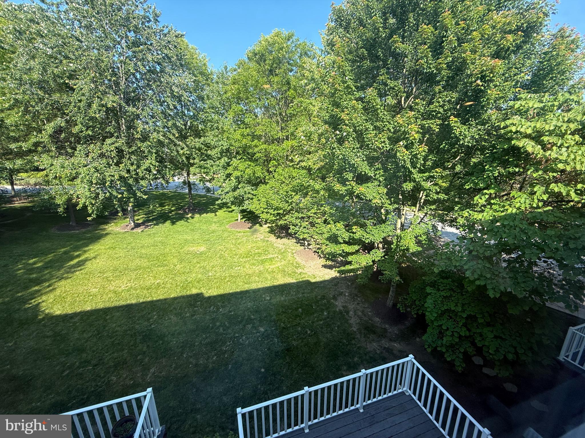 CHARLESTOWN OAKS - Residential Lease