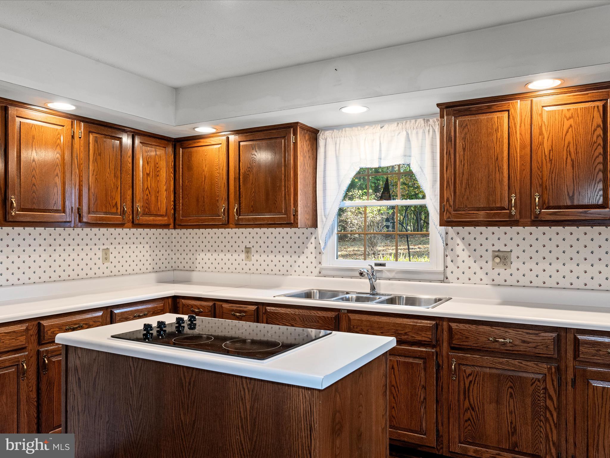 ROLLING ACRES - Residential