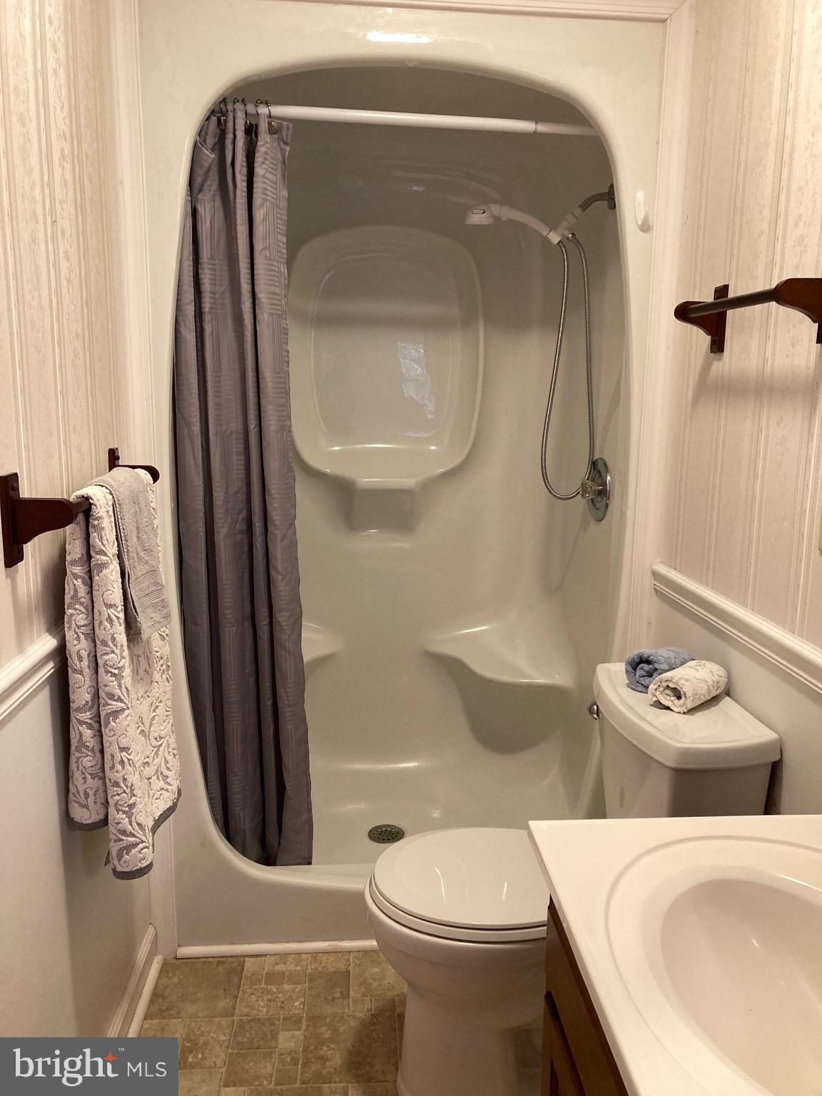 ROLLING ACRES - Residential