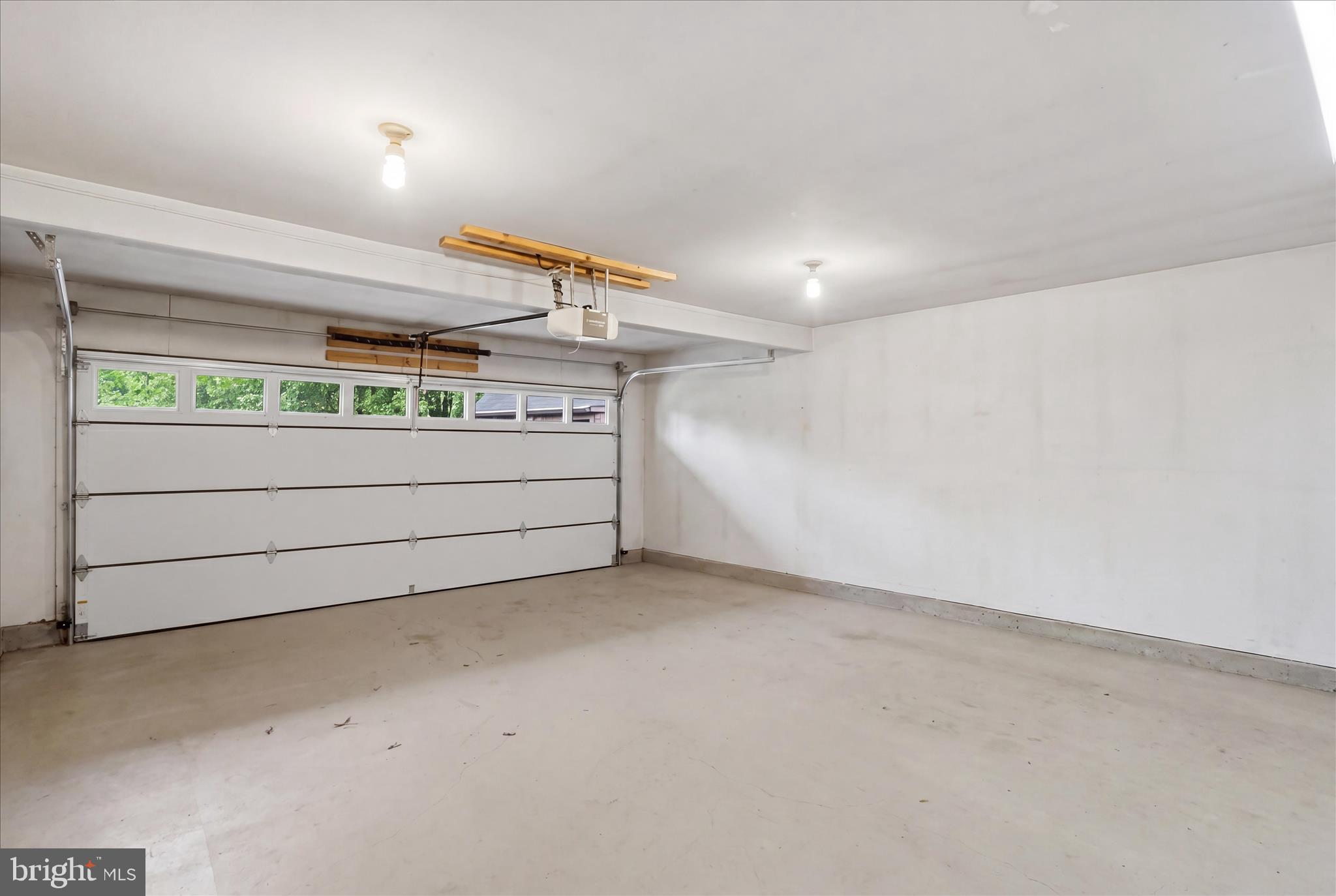 BUNKER HILL ESTATES - Residential