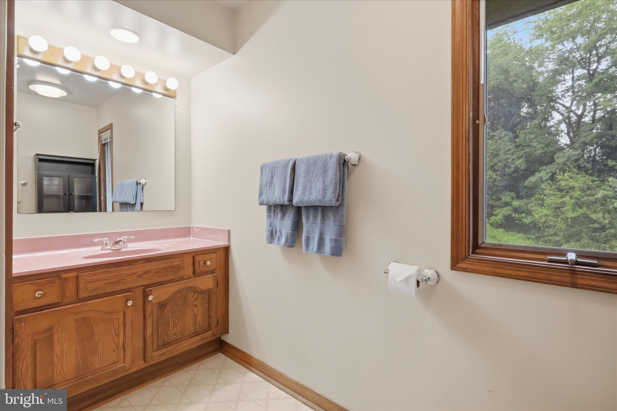 BUNKER HILL ESTATES - Residential