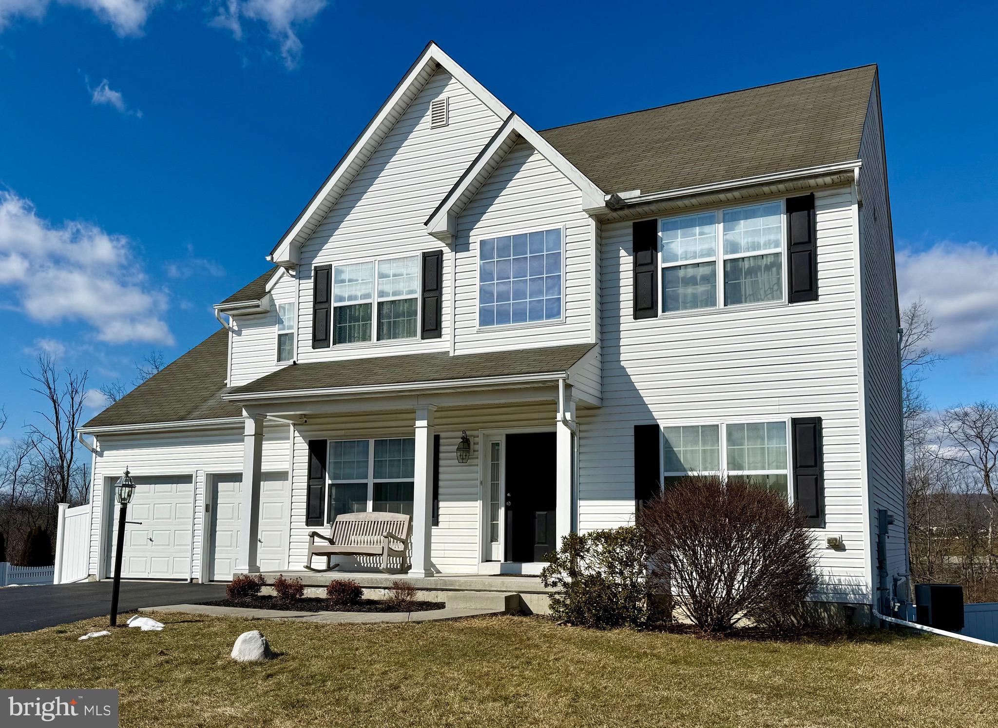 1813 SILVERLEAF LANE