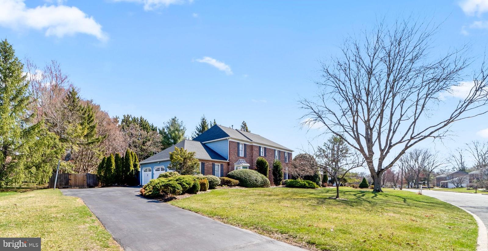 8 ANDREW DRIVE