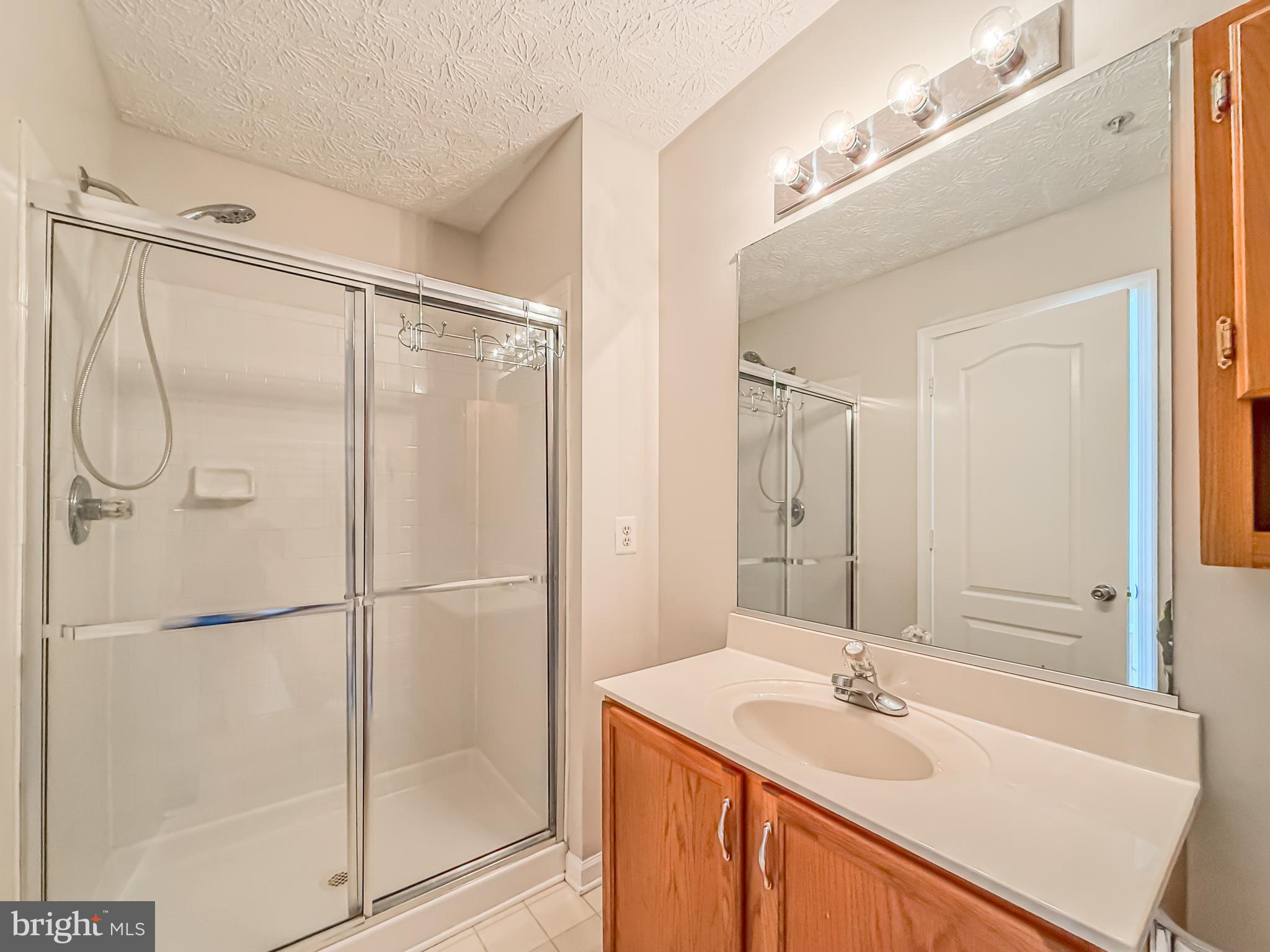 HOWARDS RIDGE - Residential Lease