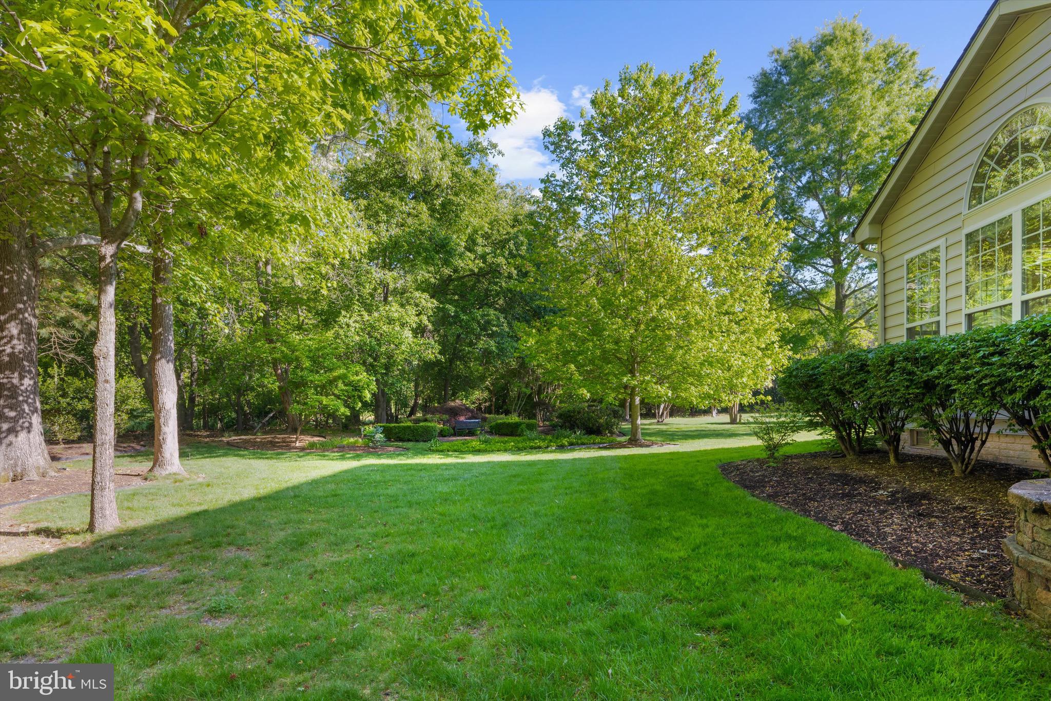 7586 EASTON CLUB DRIVE