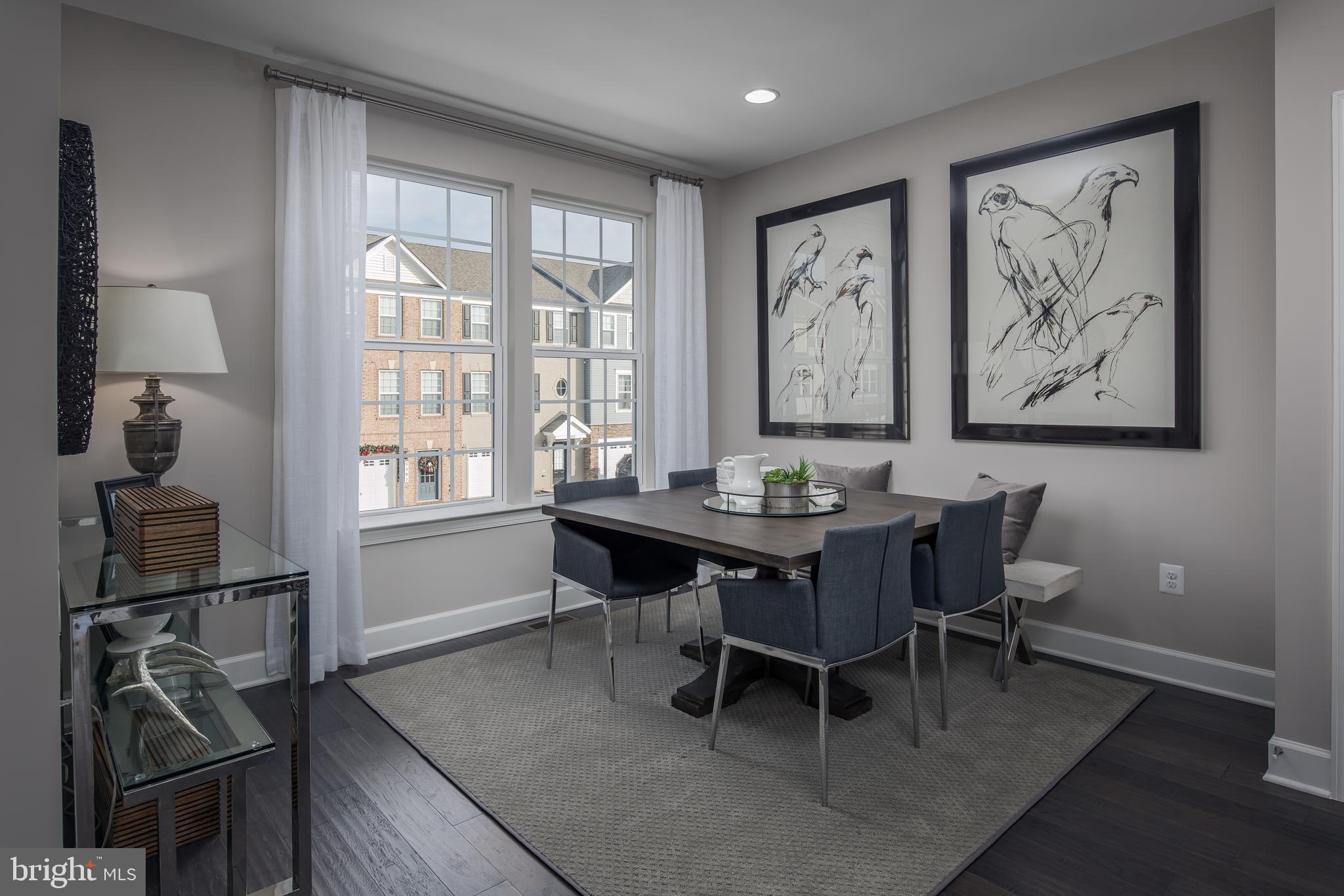 BRADLEY SQUARE - Residential