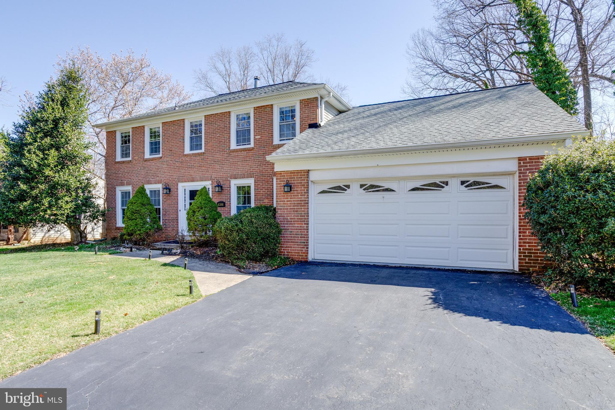 BURKE CENTRE - Residential