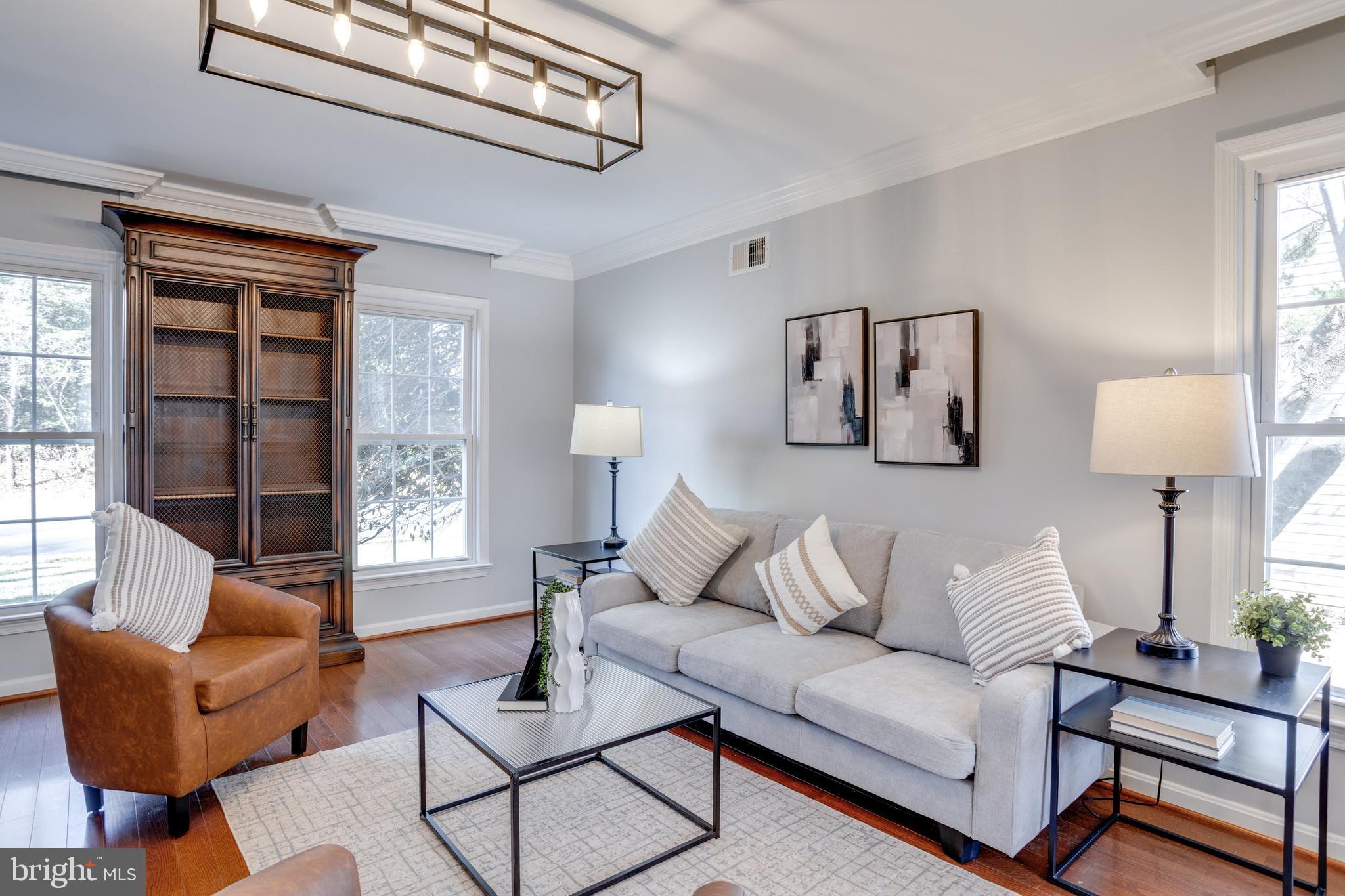 BURKE CENTRE - Residential