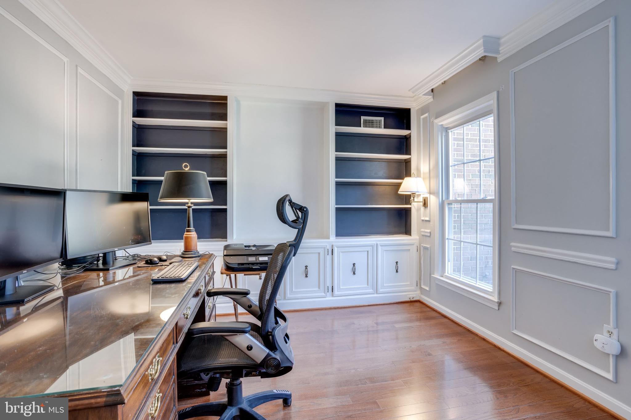 BURKE CENTRE - Residential