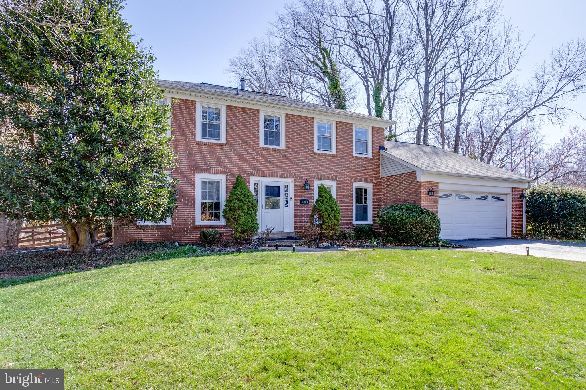 BURKE CENTRE - Residential