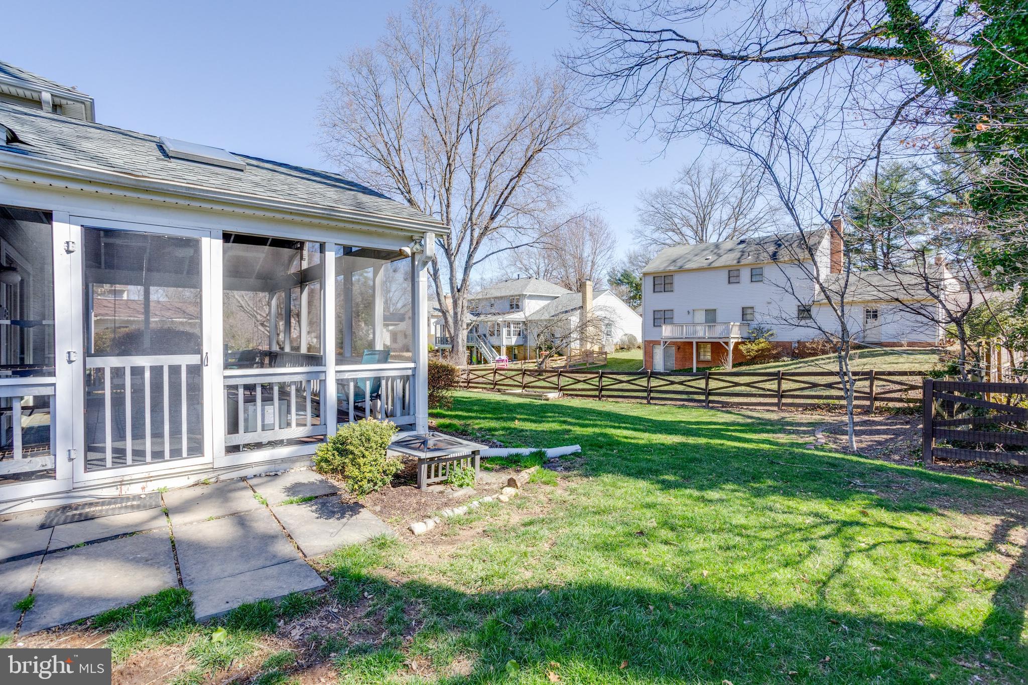 BURKE CENTRE - Residential