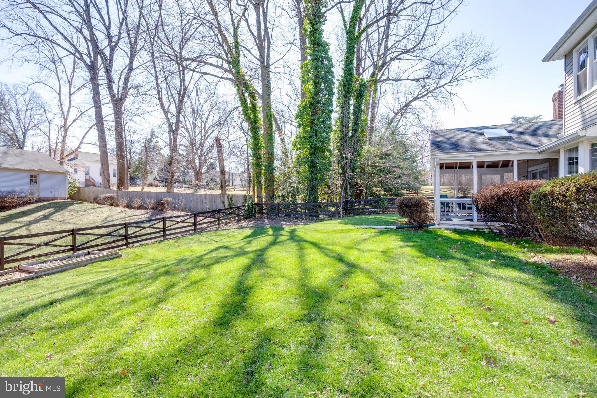 BURKE CENTRE - Residential