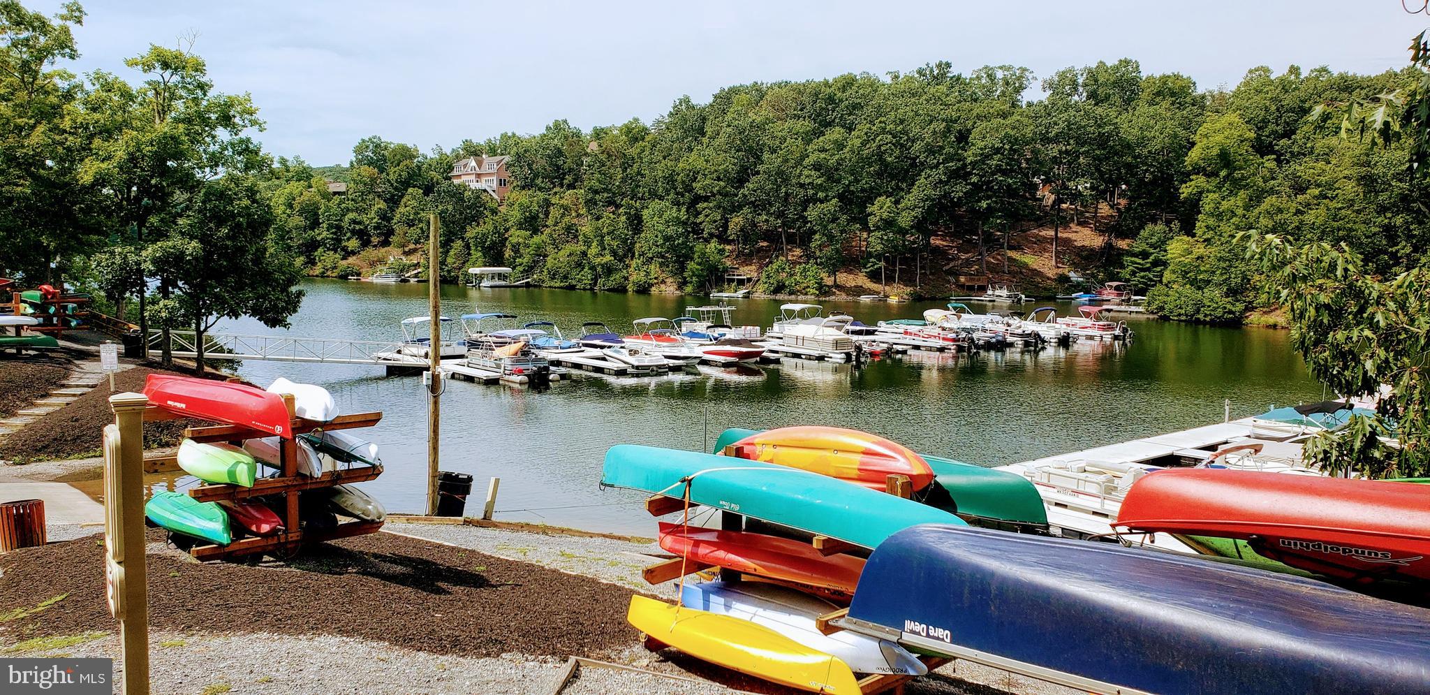 LAKE HOLIDAY ESTATES - Residential