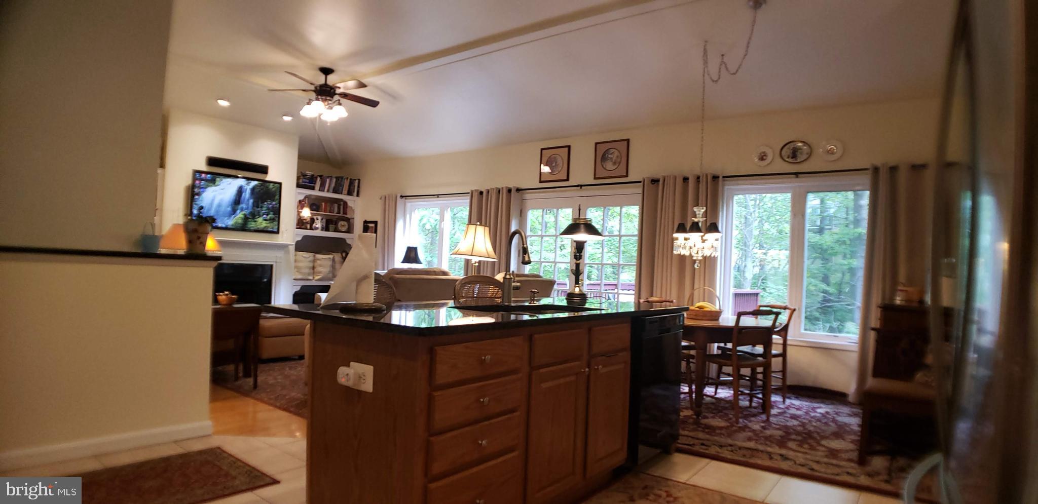 LAKE HOLIDAY ESTATES - Residential