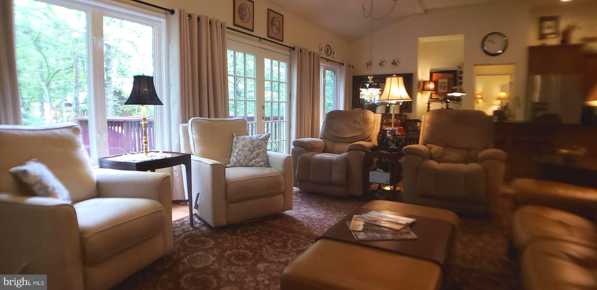 LAKE HOLIDAY ESTATES - Residential