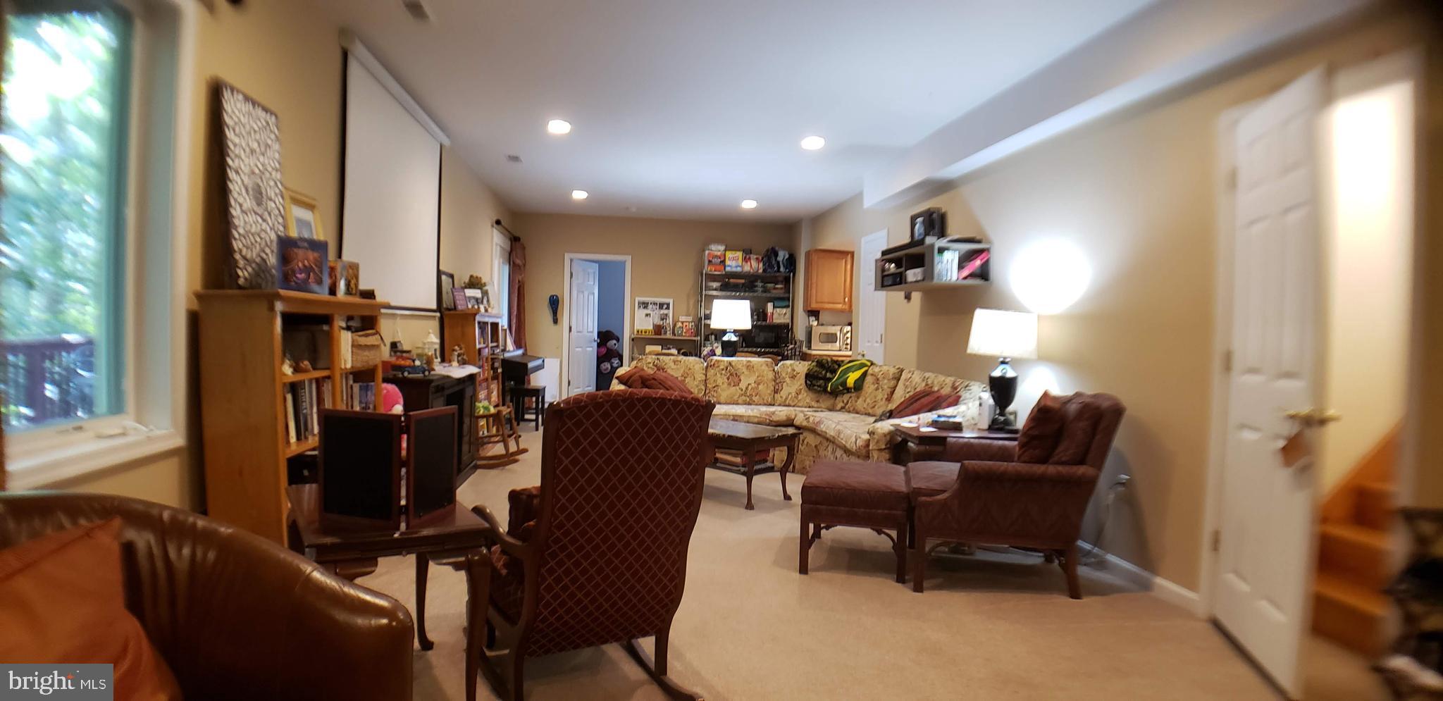 LAKE HOLIDAY ESTATES - Residential