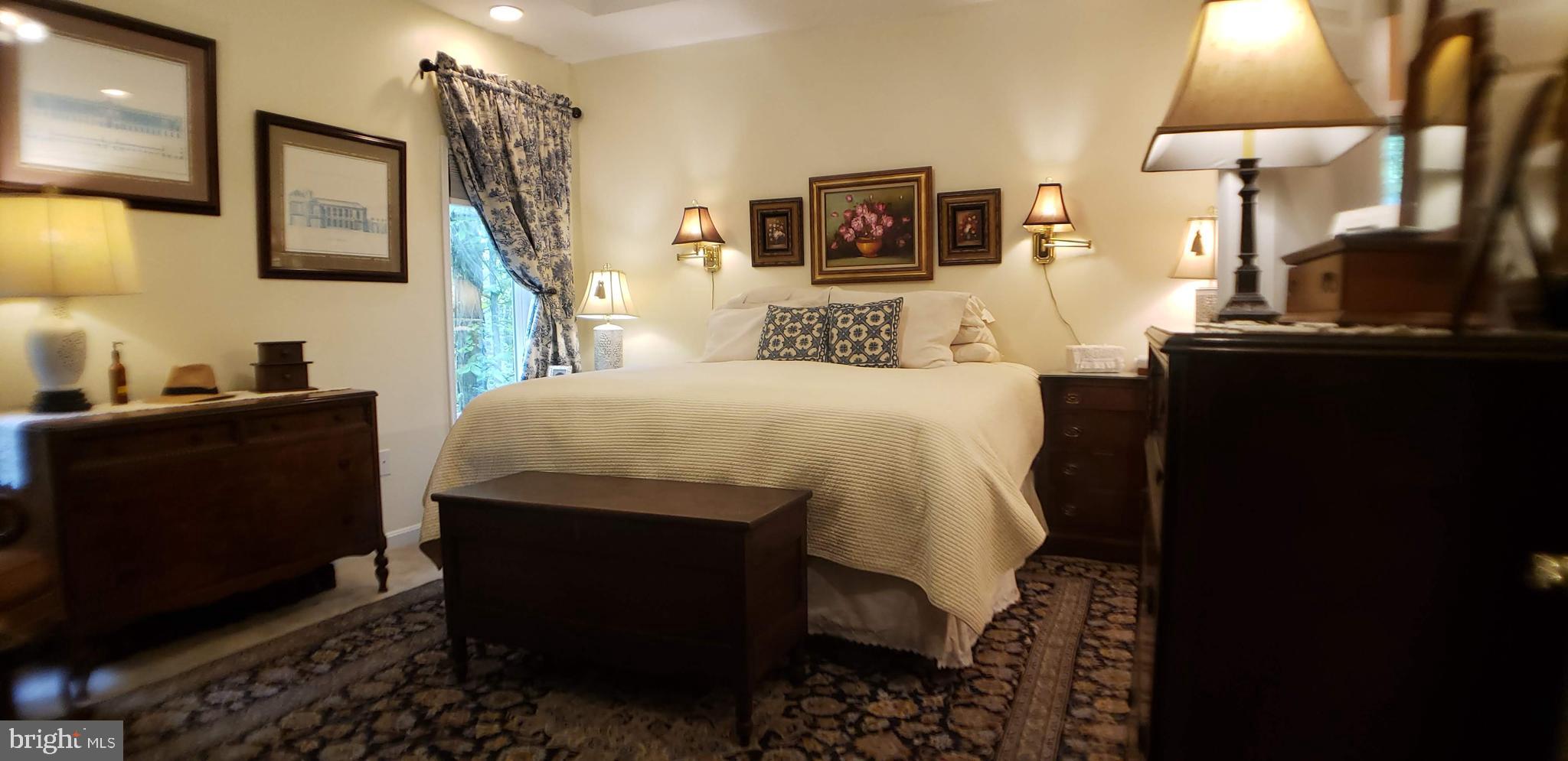 LAKE HOLIDAY ESTATES - Residential