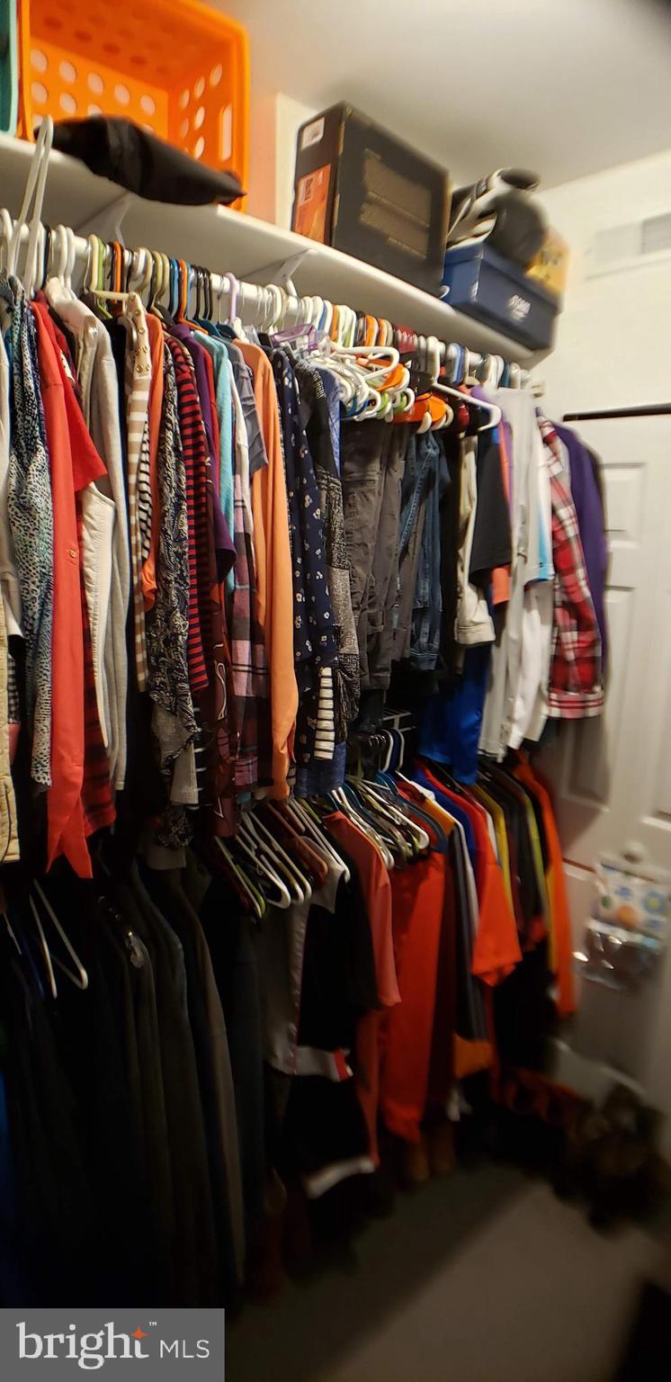 LAKE HOLIDAY ESTATES - Residential