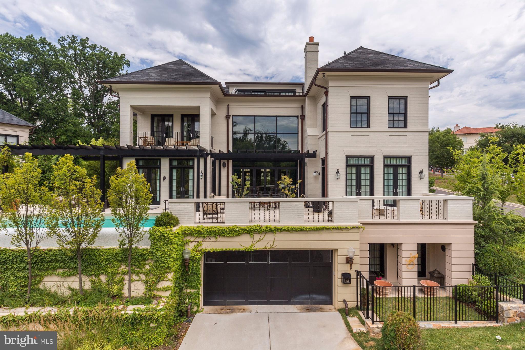 PHILLIPS PARK - Residential