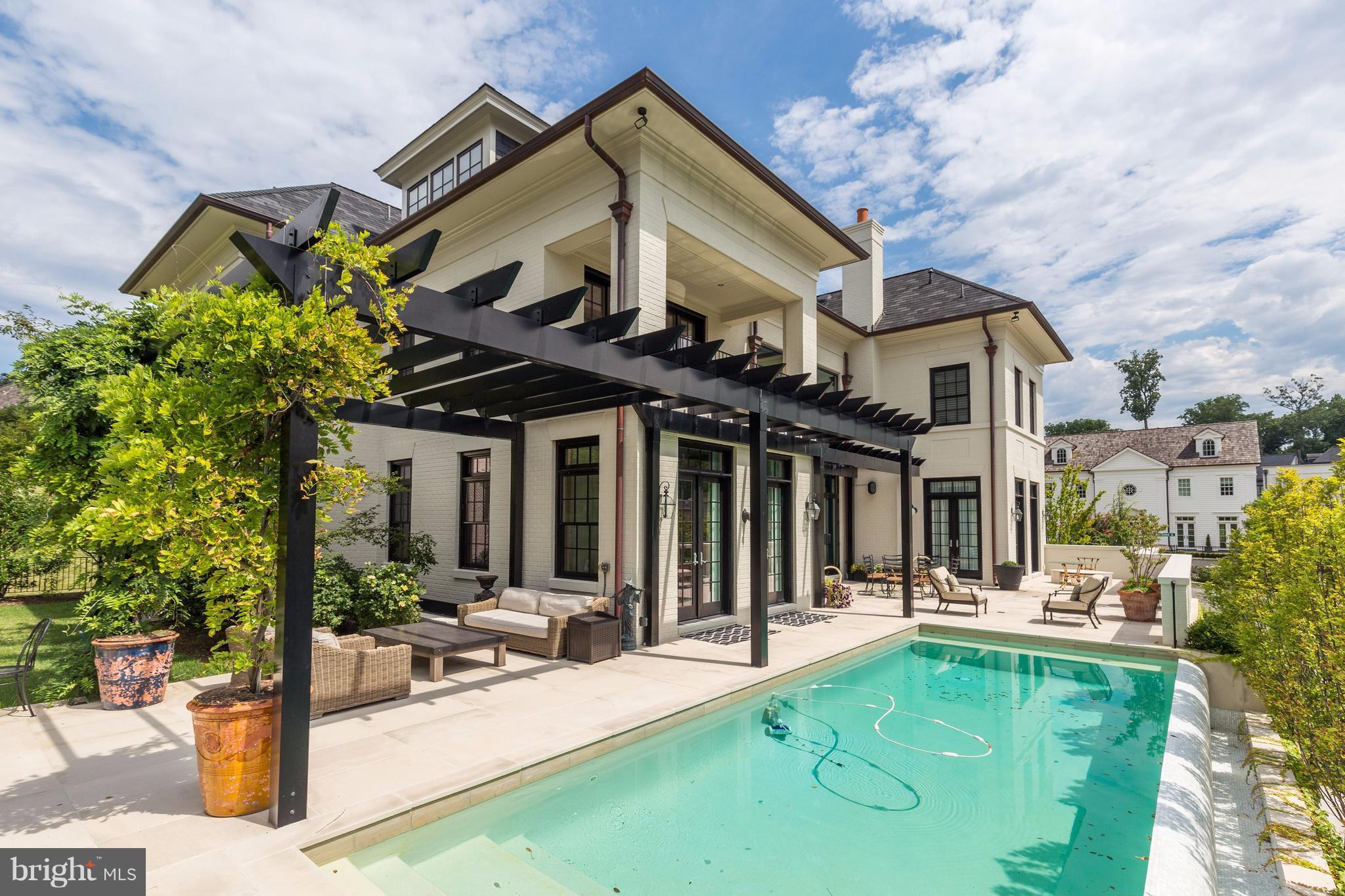 PHILLIPS PARK - Residential