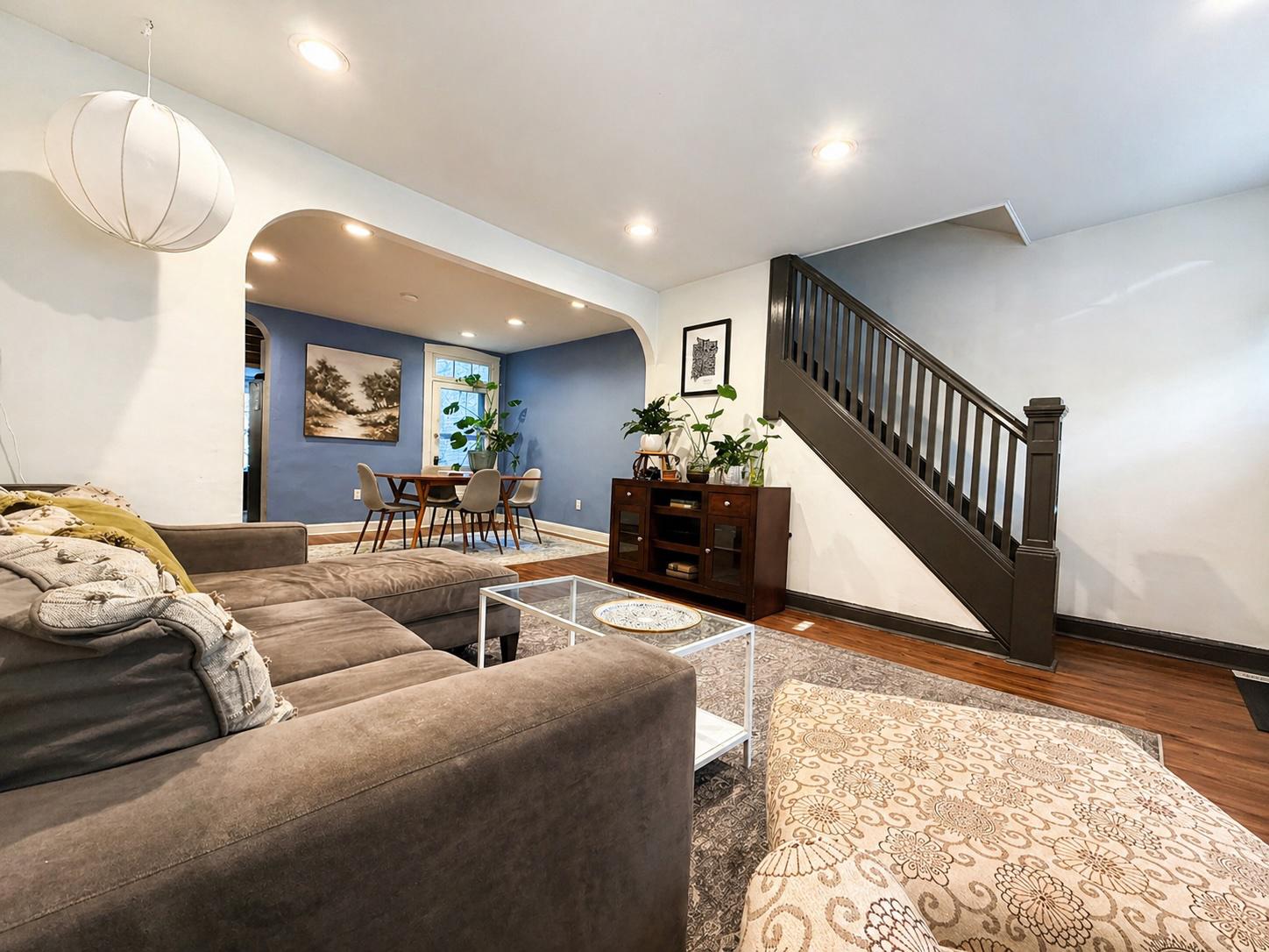 233 N MULBERRY STREET