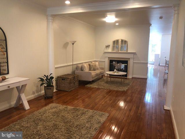 141 MEADOW VIEW LANE