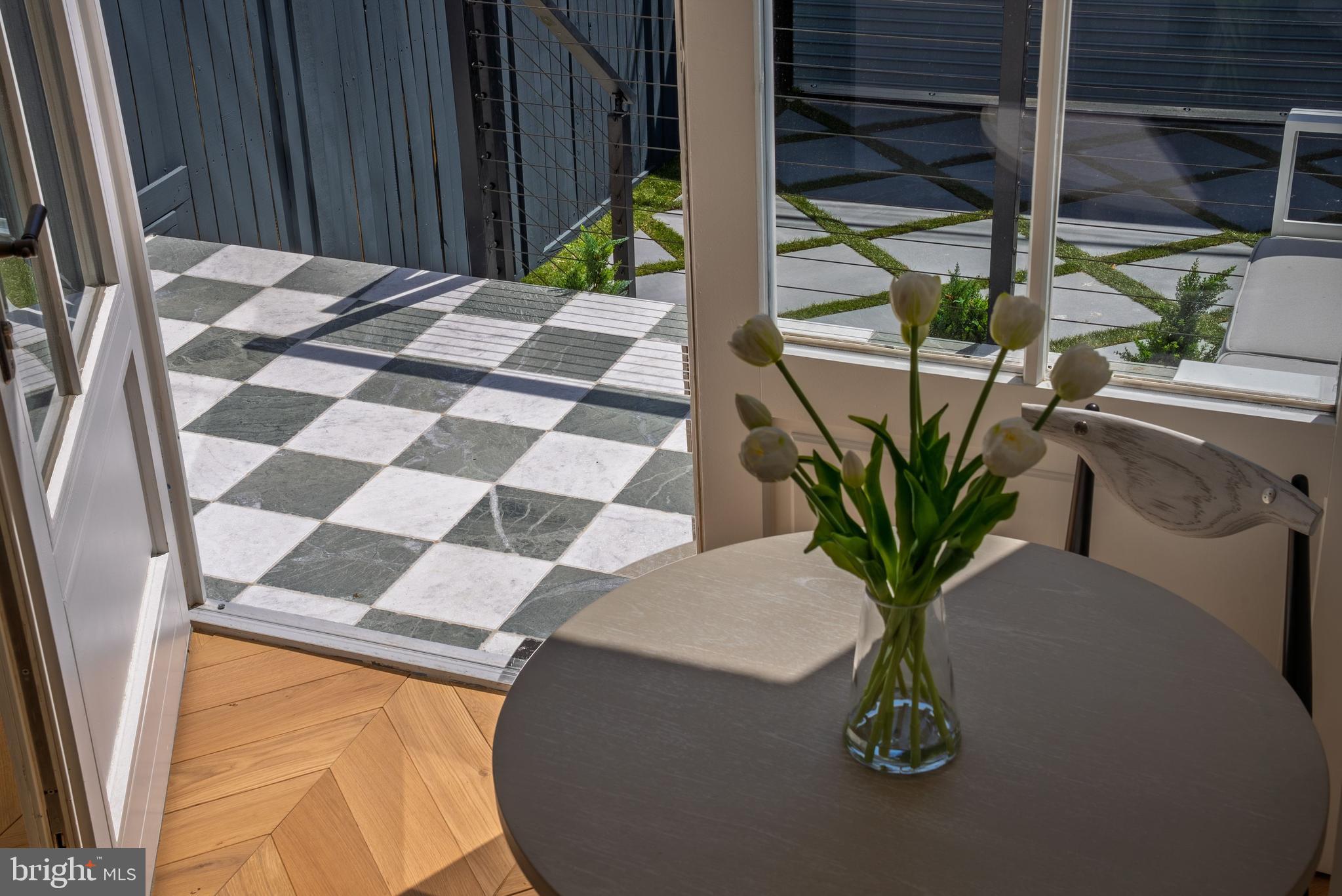 LOGAN CIRCLE - Residential